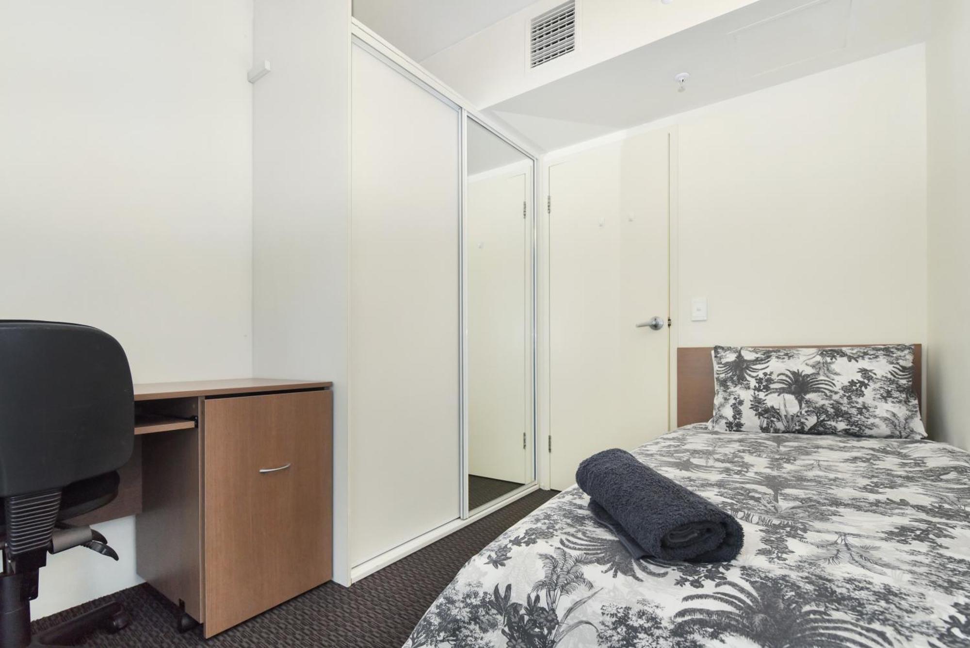 شقة Light & Airy 3 Bd Cbd Apt: Balconytramwifi/Parking أدليد المظهر الخارجي الصورة